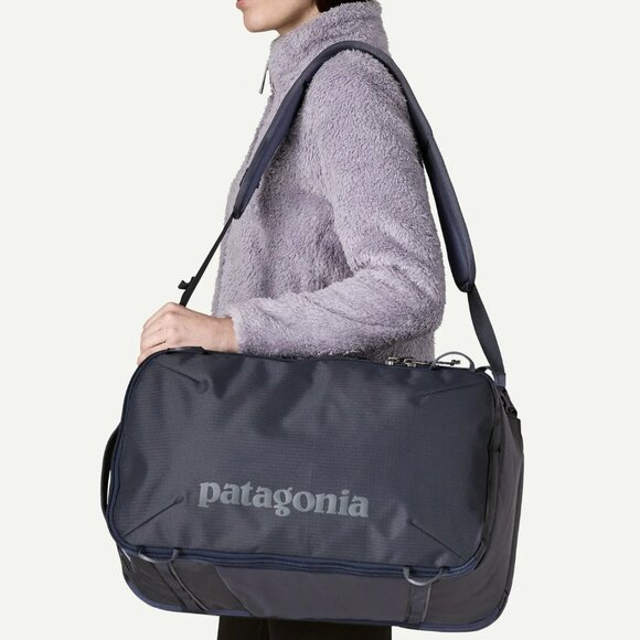 backpack roundup osprey everlane ReNew Transit In Slate Grey, Polyester 1.85 lbs. Style:Rust Spot Wheeled Duffel bag Osprey Transporter Toiletry Kit